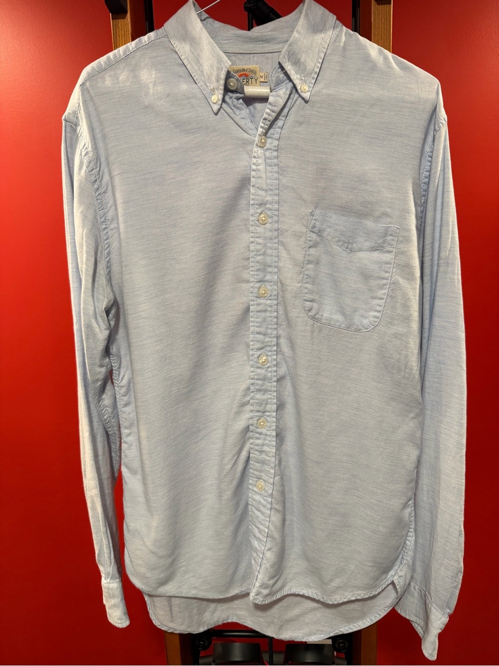 Faherty Brand Light Blue Tencel Cotton Chambray Button Down Shirt Men’s Medium
